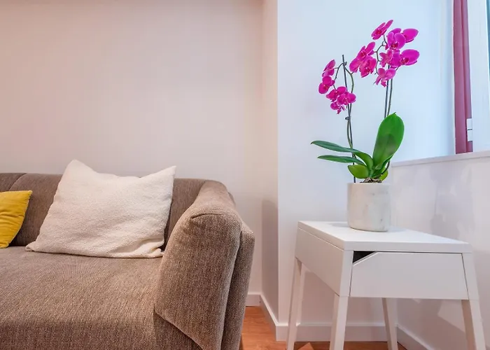 Guestready - The Golden Cradle